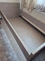 2 identieke bedden met lattenbodem zonder matras, Huis en Inrichting, Slaapkamer | Bedden, Ophalen, 90 cm, Eenpersoons, 200 cm