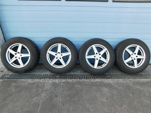 Set winterwielen voor oa Hyundai Sante Fe, Auto-onderdelen, Banden en Velgen, Banden en Velgen, Winterbanden, 17 inch, 235 mm