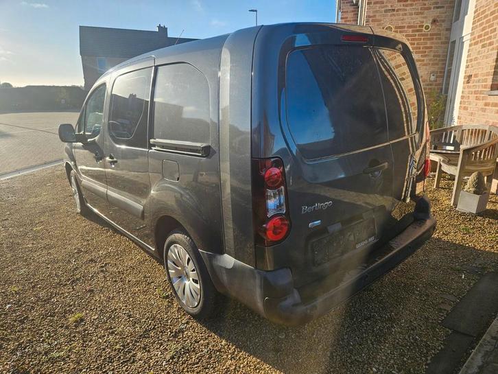 CITROEN BERLINGO BOITE AUTOMATIQUE 1 PROPRIÉTAIRE, Auto's, Bestelwagens en Lichte vracht, Bedrijf, Diesel, Euro 5, 2 deurs, Automaat