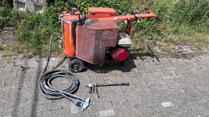 Wolters Verfspuitmachine, Wegmarkering  Belijning, Doe-het-zelf en Bouw, Schildersmaterialen, Gebruikt, Verfspuit of Verfpomp