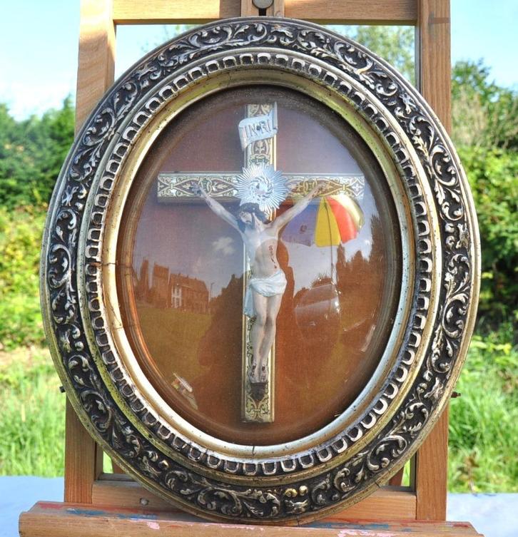 cadre bombé religieux ovale stuck, Antiquités & Art, Antiquités | Objets religieux, Enlèvement ou Envoi