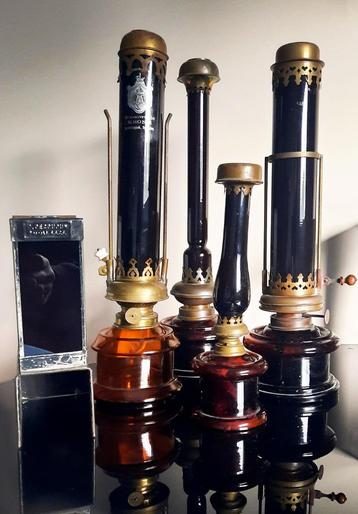 Collectie van 5 antieke darkroom (doka) lampen beschikbaar voor biedingen