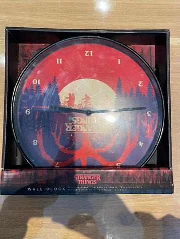 Horloge Stranger Things  beschikbaar voor biedingen