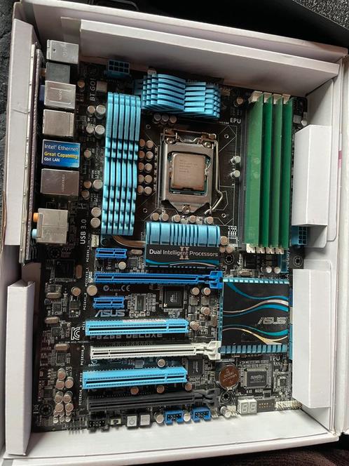 Moederbord en grafische kaart te koop, Computers en Software, Moederborden, Zo goed als nieuw, DDR3, Ophalen of Verzenden