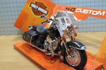 Harley Davidson FLHRC road king classic 1:12 32322 beschikbaar voor biedingen