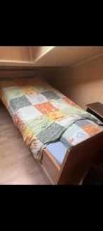 Eenpersoonsbed inclusief matras en lattenbodem, Huis en Inrichting, Slaapkamer | Complete slaapkamers, Ophalen, Zo goed als nieuw