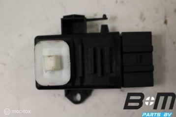 Regelapparaat voor stoelverwarming VW Up! RHD 6R0959772A beschikbaar voor biedingen