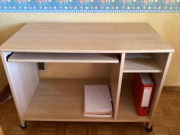 Bureau d'ordinateur, Enlèvement, Utilisé