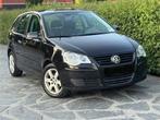 Volkswagen Polo 1.2Benzine/Slecht's 62.000km's/Garantie, Testrit aan huis, Stof, Zwart, 1198 cc