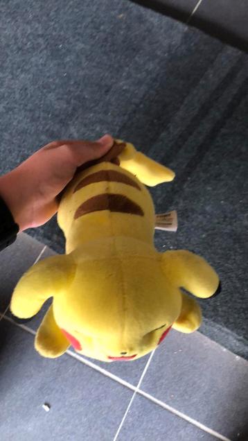 Slapende pikachu knuffel, Enlèvement ou Envoi, Comme neuf