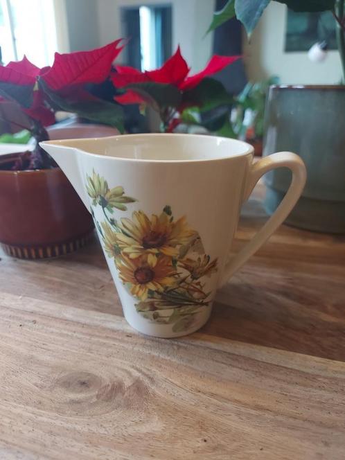 Melkkannetje 'Marguerite', Antiek en Kunst, Antiek | Servies los, Ophalen of Verzenden