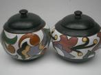 2 terracotta potten gesigneerd 100 euro per stuk, Hobby en Vrije tijd, Pottenbakken, Ophalen, Gebruikt