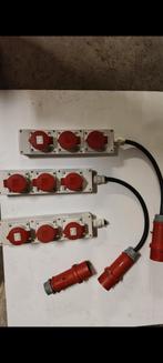 3STUKS  VAN 32A naar 3x 32A aftaksnoeren Mennekens, Ophalen, Zo goed als nieuw