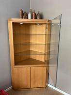 Kwaliteitsvolle hoekkast uit vol hout, Ophalen, Zo goed als nieuw, Glas
