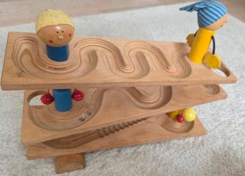 Magnifique jouet en bois beschikbaar voor biedingen