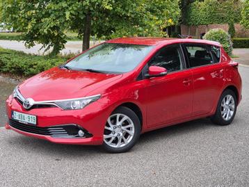 Toyota Auris AUTOMAAT - 1.2i - 2016 - Camera/AC/Led/Garantie