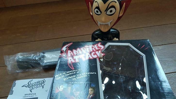 spel Vampires Attack - vampier valt aan - in nieuwstaat -, Kinderen en Baby's, Speelgoed | Overig, Zo goed als nieuw, Jongen of Meisje