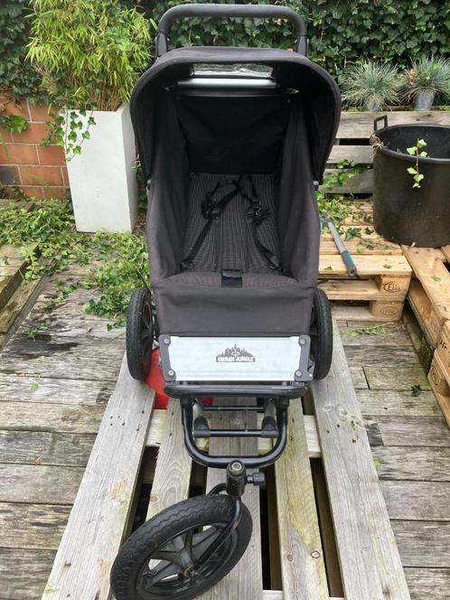 Mountain buggy – Urban Jungle met toebehoren, Kinderen en Baby's, Buggy's, Gebruikt, Overige merken, Regenhoes, Verstelbare rugleuning