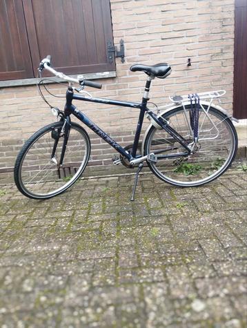 Fiets trek beschikbaar voor biedingen