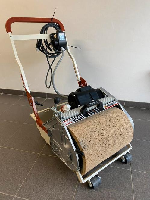 Bertha Raimondi (pour coulage joint carrelage ou pavage), Doe-het-zelf en Bouw, Reinigingsmachines, Nieuw, Ophalen