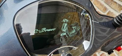 E-Bravo GTS scooter ZONDER rijbewijs, Fietsen en Brommers, Scooters | Piaggio, Ophalen