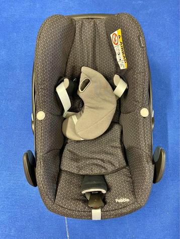 maxi cosy Pebble + Familyfix beschikbaar voor biedingen
