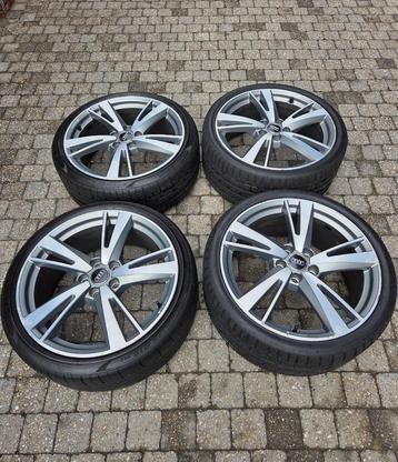 Audi RS3 19 inch velgen origineel + banden beschikbaar voor biedingen