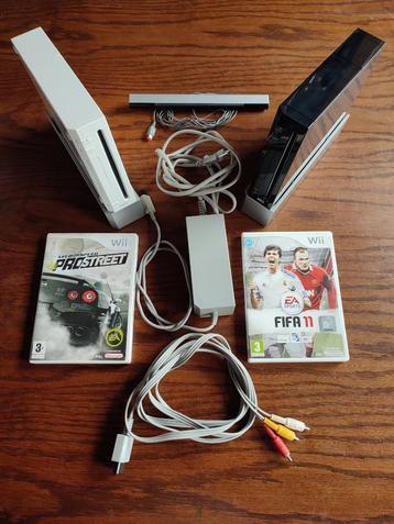 2 Wii + câbles + 2 jeux 