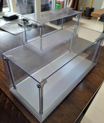 Lot de 2 mini-vitrines pour minatures auto1/24 beschikbaar voor biedingen