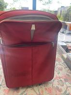 Delsey valies ( rood )., Handtassen en Accessoires, Overige materialen, Gebruikt, Uitschuifbare handgreep, 45 tot 55 cm