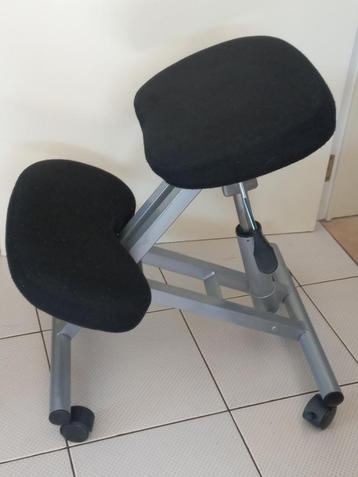 Ergonomische bureaustoel beschikbaar voor biedingen