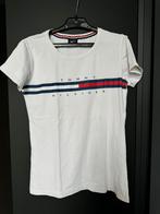 Très beau t-shirt femme de marque Tommy Hilfinger taille M, Vêtements | Femmes, T-shirts, Comme neuf, Taille 38/40 (M), Blanc