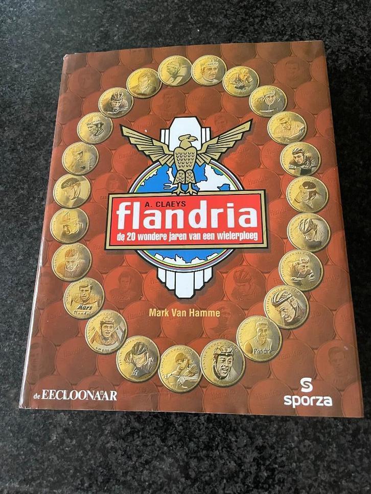 FLANDRIA - de 20 wondere jaren van een wielerploeg, Boeken, Sportboeken, Zo goed als nieuw, Lopen en Fietsen, Ophalen of Verzenden