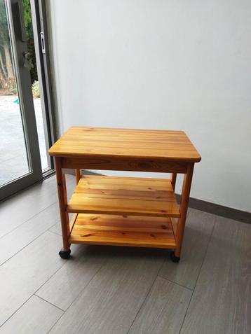 Trolley met wielen  beschikbaar voor biedingen