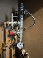 Cv houtkachel veiligheidgroep en pomp, Ophalen, Zo goed als nieuw