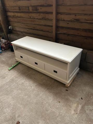 Mooie ruime tvkast ,kast ,tvmeubel 