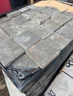 Lot antieke zwart gedmoorde terracotta tegels. GRAAG BELLEN, Ophalen