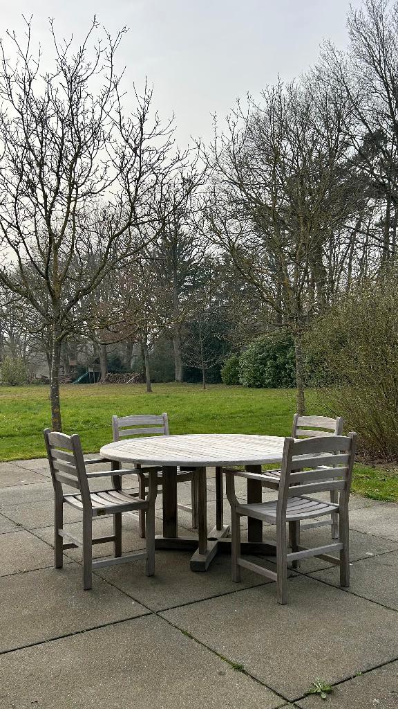 Tuintafelset Gloster, 6 stoelen, gratis parasol & ligstoel, Tuin en Terras, Tuintafels, Gebruikt, Rond, Teakhout, Ophalen