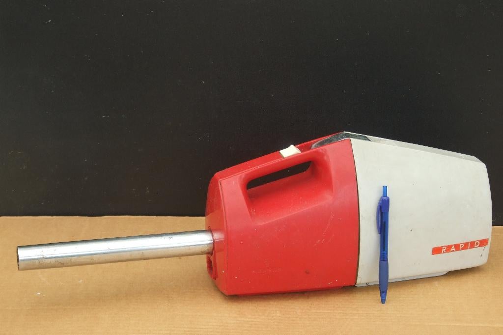 BBQ-aanjager: forse luchtblazer, houtskool gloeit na 1 min., Ophalen of Verzenden, Gebruikt