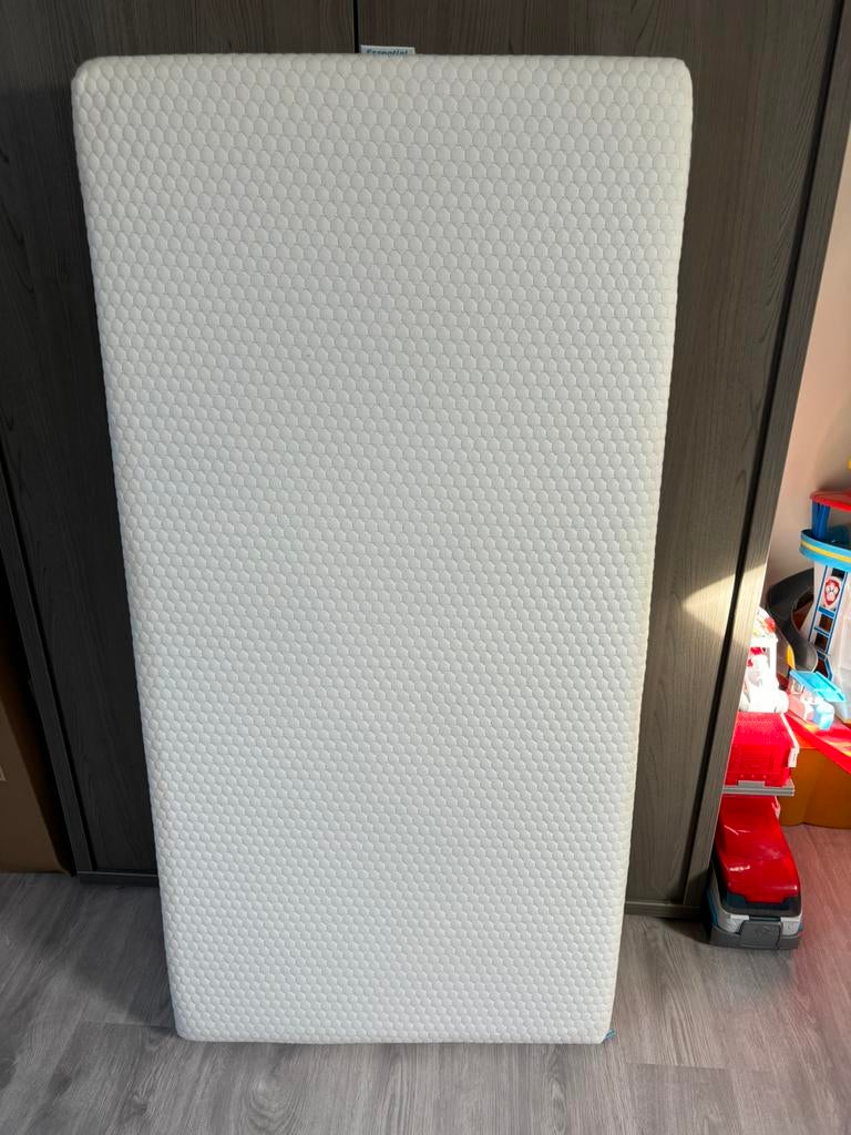 Babymatras Aerosleep 0,60 m op 1,20m, Ophalen, 190 cm of minder, Zo goed als nieuw, Matras