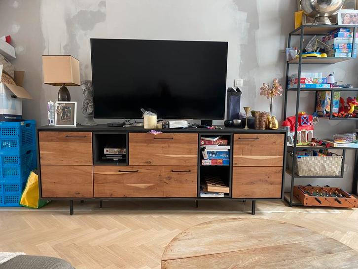 Buffet Xooon 220 x 81 x 42, Maison & Meubles, Armoires | Mobilier de télévision, Utilisé, Moins de 100 cm, 200 cm ou plus, 25 à 50 cm