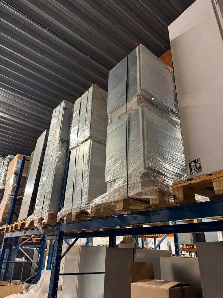 Partij inbouw koelkasten verchliende  maten, Zakelijke goederen, Stock en Retail | Partijen goederen, Huis en Inrichting, Ophalen