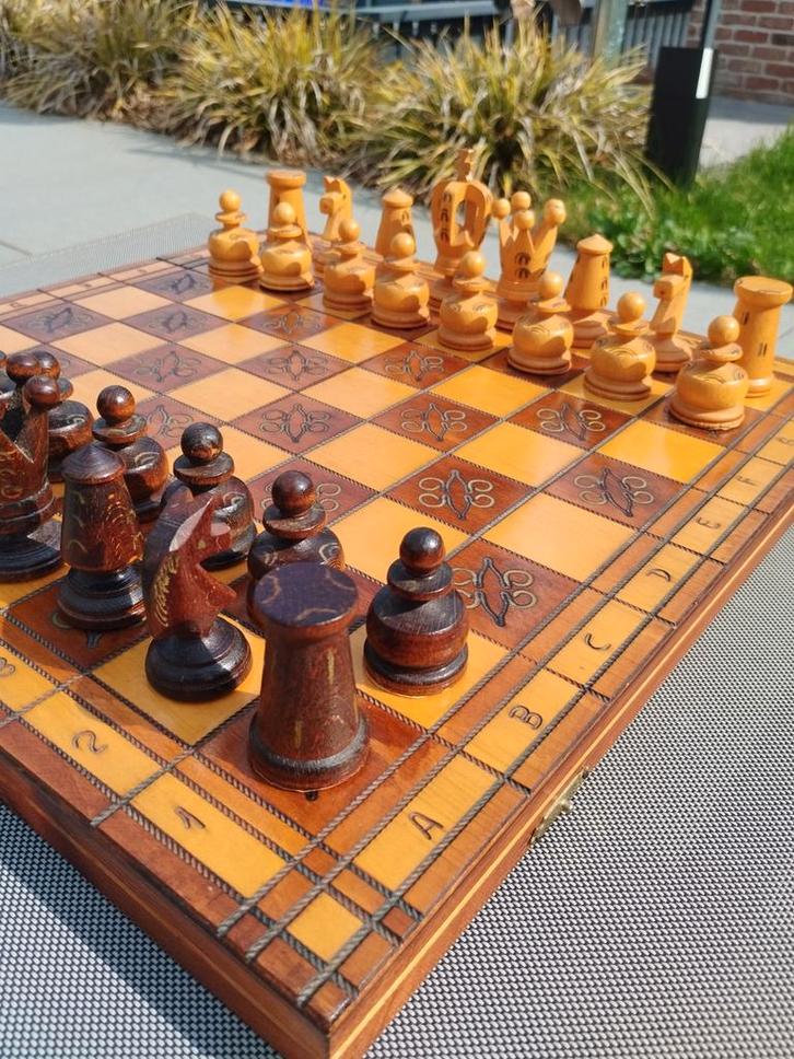 Grand échiquier vintage reconditionné, Hobby & Loisirs créatifs, Jeux de société | Jeux de plateau, Enlèvement ou Envoi