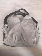 Nieuwe verzorgingstas Lassig, Enlèvement