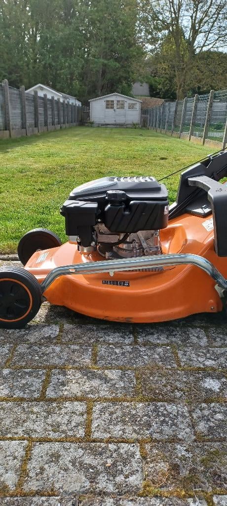 Grasmaaier, Tuin en Terras, Grasmaaiers, Ophalen, Stihl, Zo goed als nieuw, 50 cm of meer