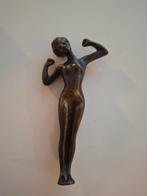 Bronzen vrouwensculptuur uit 1940, Ophalen, Brons