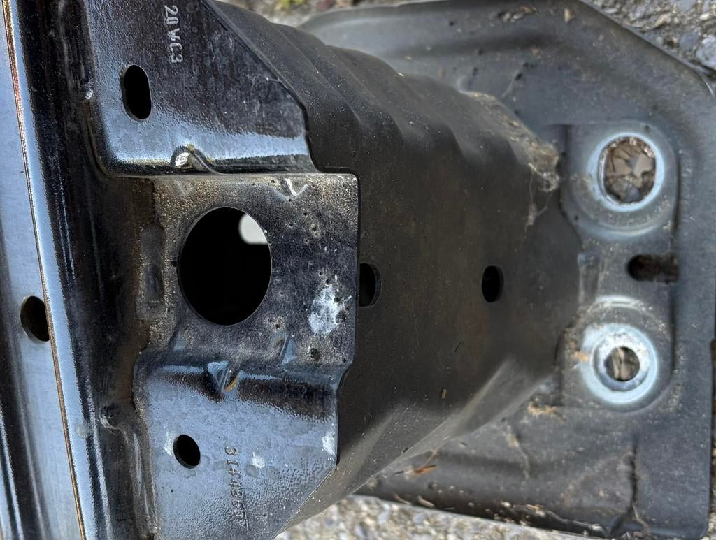 Achtersteven chassis volvo xc40 T5, Ophalen, Volvo