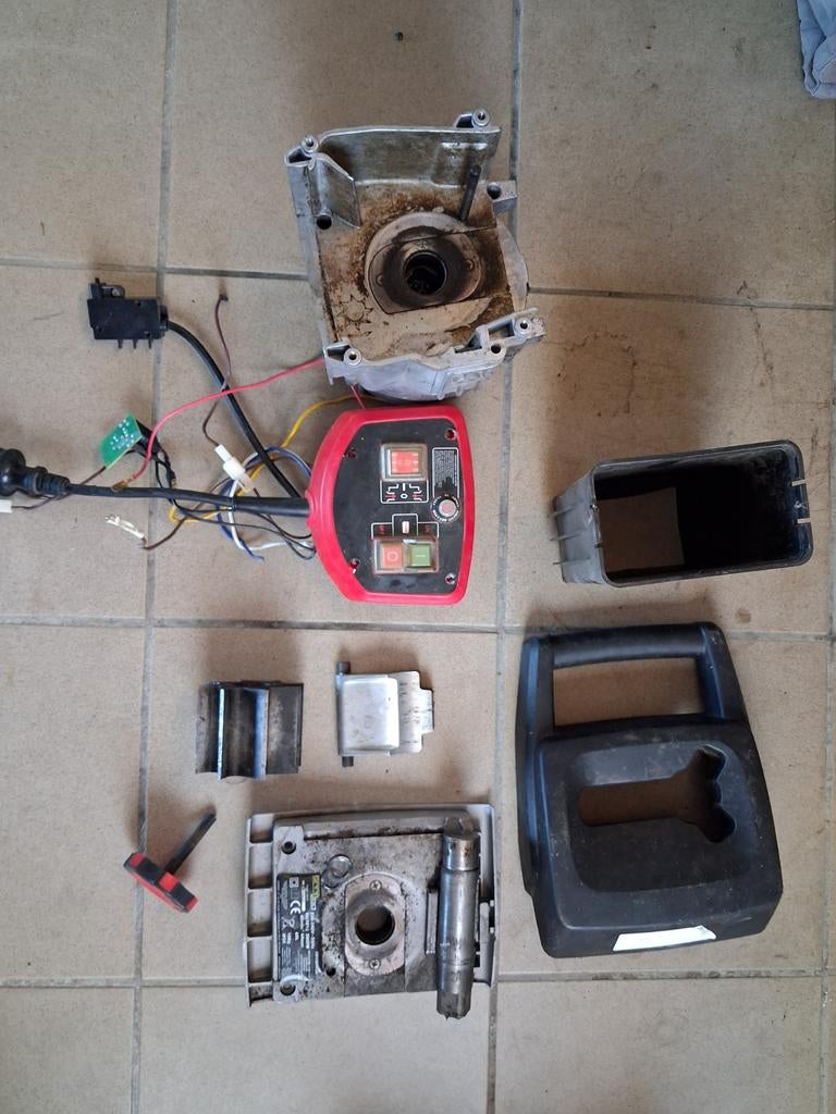 Pièces de Broyeur à branches Gardeo GBV2844SW, Jardin & Terrasse, Déchiqueteurs, Enlèvement ou Envoi, Électrique