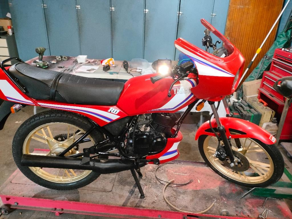 gezocht oude brommer of moto, Fietsen en Brommers, Ophalen