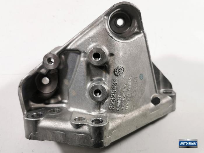 Motorsteun van een Volvo XC60, Auto-onderdelen, Ophanging en Onderstel, Volvo, Gebruikt, 3 maanden garantie, Ophalen of Verzenden